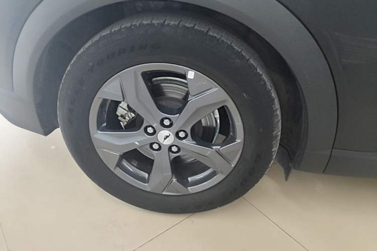 Used Ford Mustang Mach-E 2021 Leap Edition Rear-Drive Version (Standard Range) Right Rear Wheel Hub