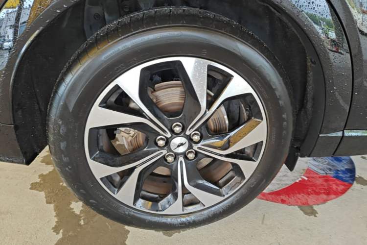 Used Ford Mustang Mach-E 2021 Wujiang Rear-Drive Version (Long Range) Right Rear Wheel Hub