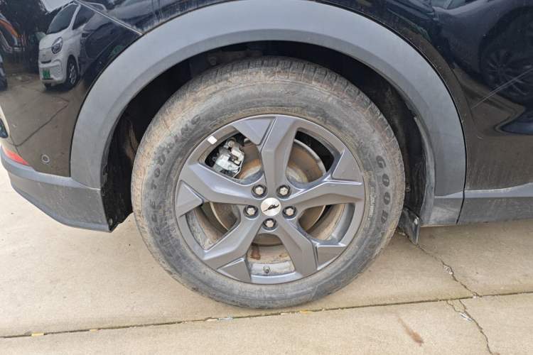 Used Ford Mustang Mach-E 2021 Leap Edition Rear-Drive Version (Standard Range) Right Rear Wheel Hub