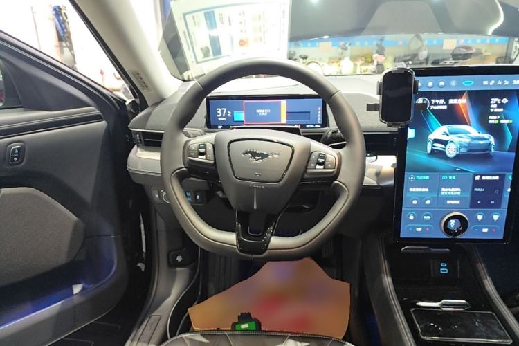 Used Ford Mustang Mach-E 2021 Leap Edition Rear-Drive Version (Standard Range) Steering Wheel