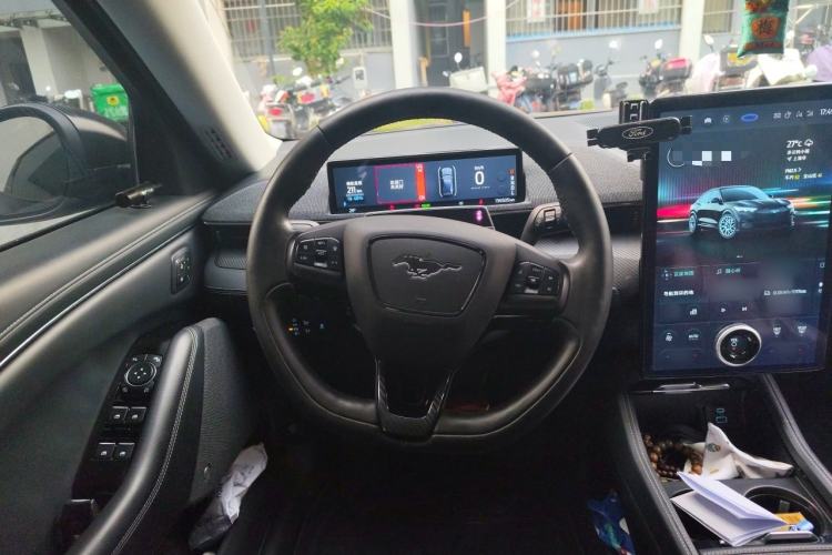 Used Ford Mustang Mach-E 2021 AION Y Plus Rear-Drive Luxury Edition (Long Range) Steering Wheel