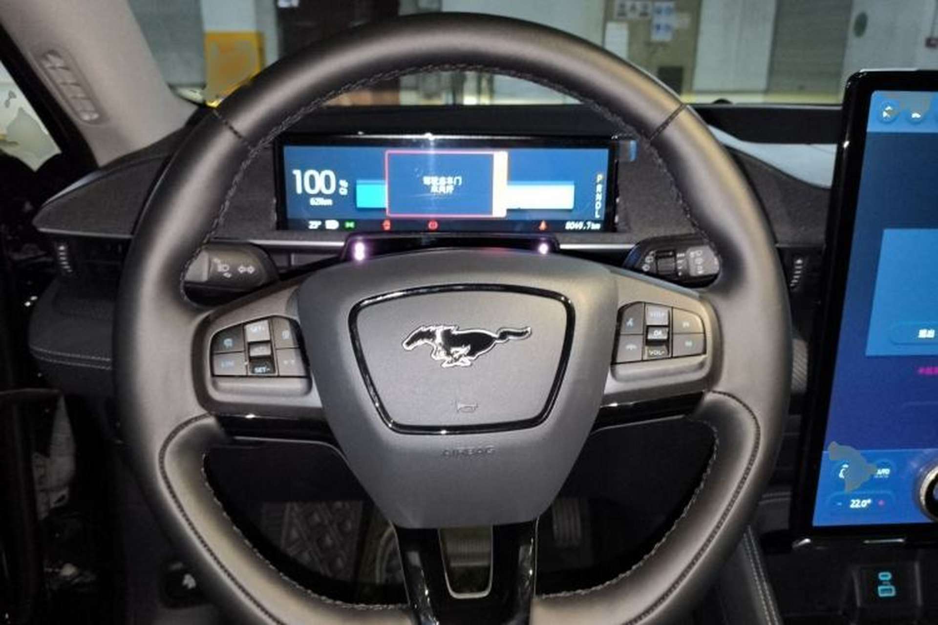 Used Ford Mustang Mach-E 2021 AION Y Plus Rear-Drive Luxury Edition (Long Range) Steering Wheel