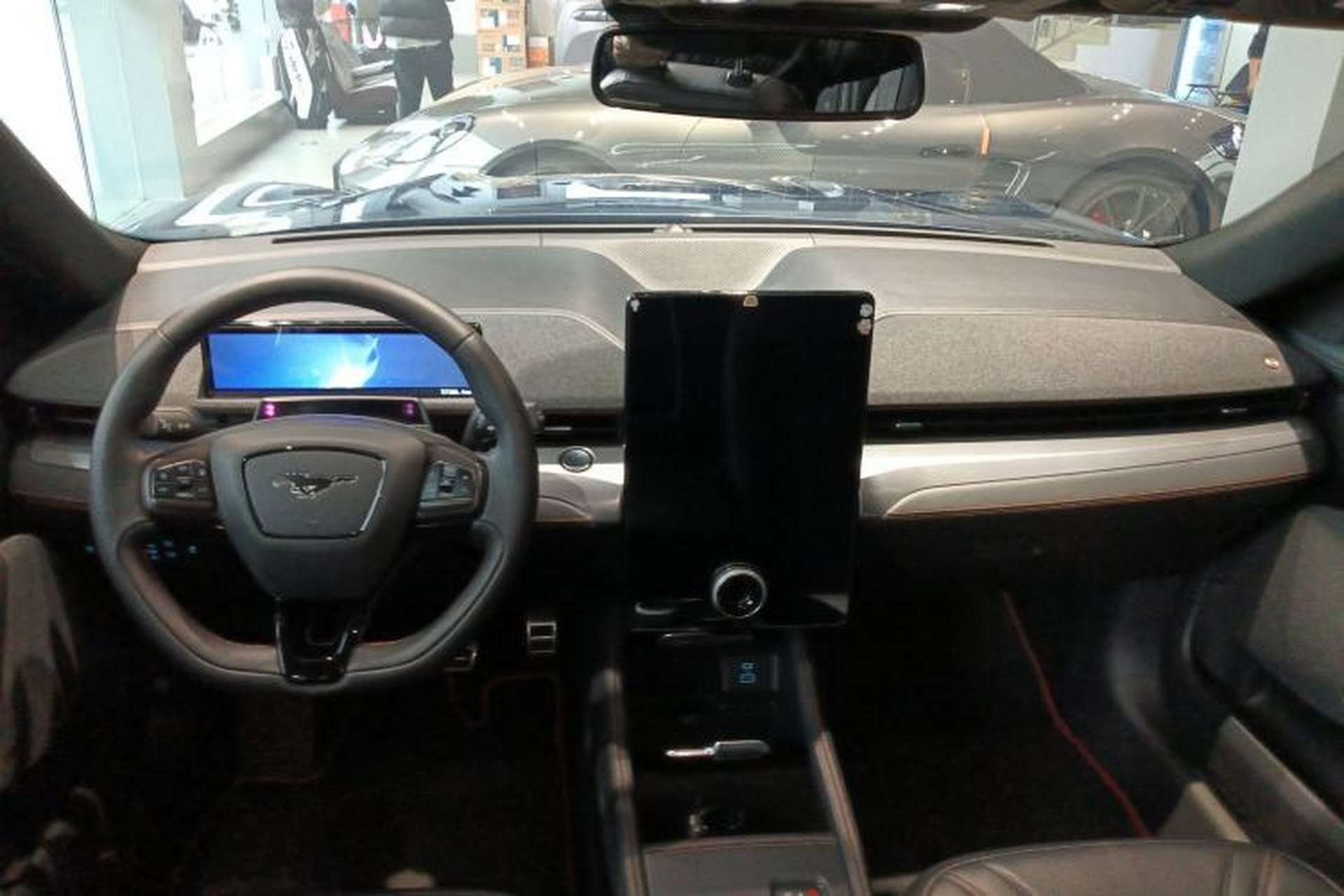 Used Ford Mustang Mach-E 2021 GT First Edition Center Console