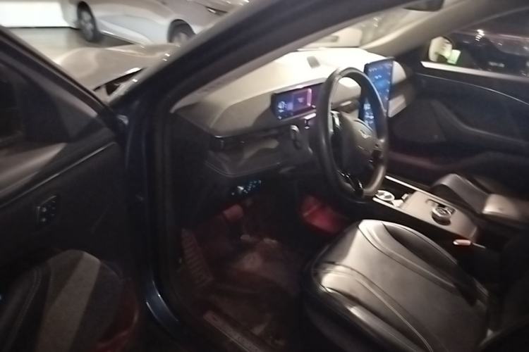 Used Ford Mustang Mach-E 2021 AION Y Plus Rear-Drive Luxury Edition (Long Range) Driver Seat