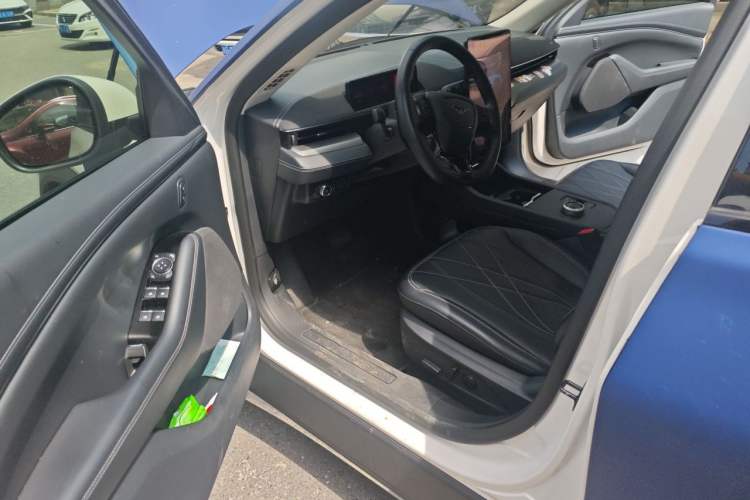 Used Ford Mustang Mach-E 2021 Leap Edition Rear-Drive Version (Standard Range) Driver Seat