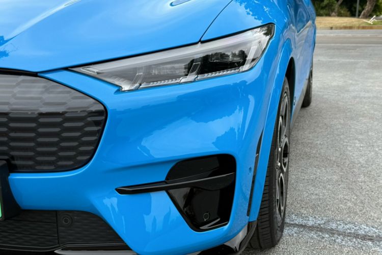 Used Ford Mustang Mach-E 2021 GT Model Exterior 2