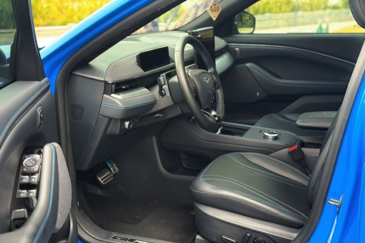 Used Ford Mustang Mach-E 2021 GT Model Exterior 3