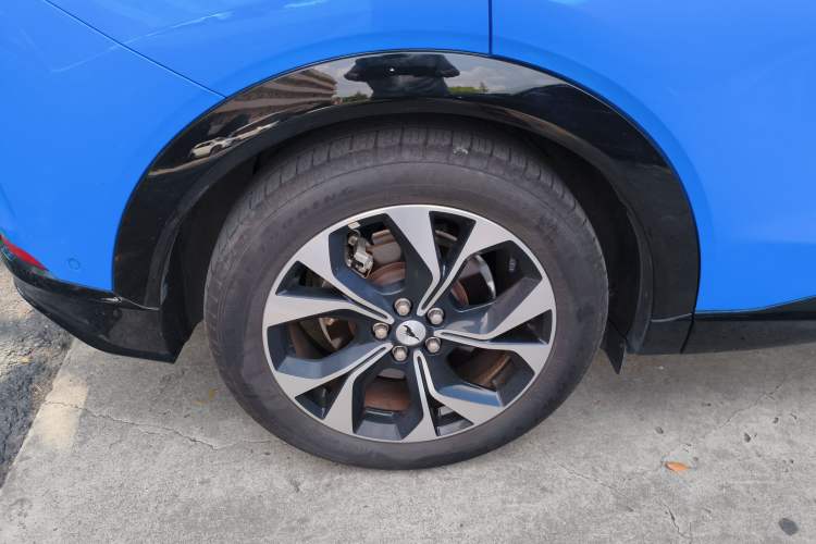 Used Ford Mustang Mach-E 2021 AION Y Plus Rear-Drive Luxury Edition (Long Range) Exterior 8