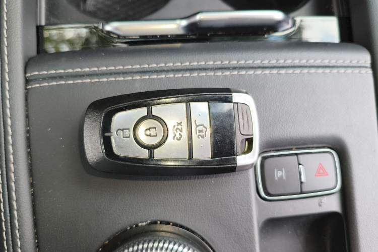 Used Ford Mustang Mach-E 2021 AION Y Plus Rear-Drive Luxury Edition (Long Range) Interior 1