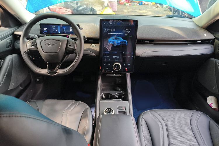 Used Ford Mustang Mach-E 2021 AION Y Plus Rear-Drive Luxury Edition (Long Range) Interior 2