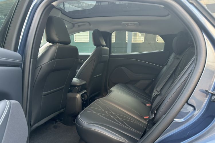 Used Ford Mustang Mach-E 2021 Leap Edition Rear-Drive Version (Standard Range) Interior 7