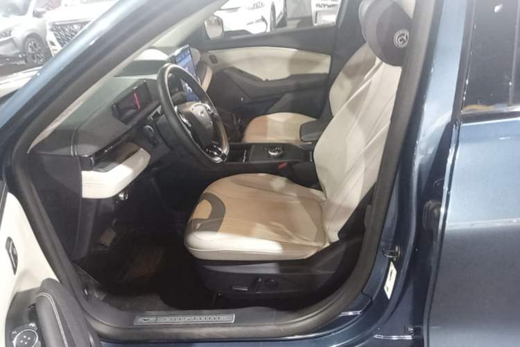 Used Ford Mustang Mach-E 2021 AION Y Plus Rear-Drive Luxury Edition (Long Range) Left Front Seat