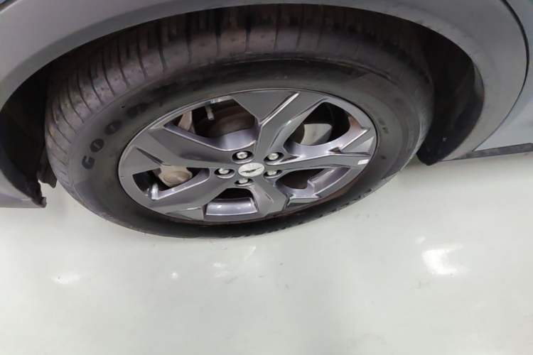Used Ford Mustang Mach-E 2021 Wujiang Rear-Drive Version (Long Range) Left Front Wheel Hub