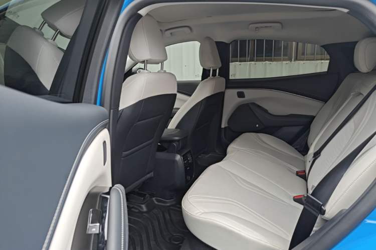 Used Ford Mustang Mach-E 2021 AION Y Plus Rear-Drive Luxury Edition (Long Range) Left Rear Seat