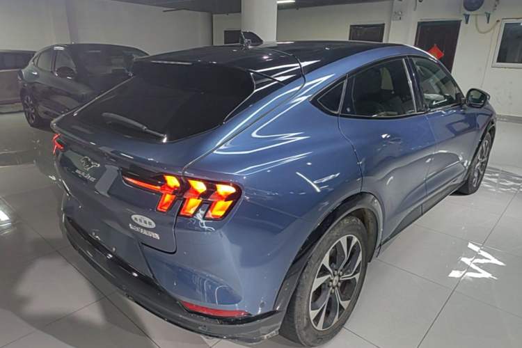 Used Ford Mustang Mach-E 2021 AION Y Plus Rear-Drive Luxury Edition (Long Range) Rear Right 45 Deg