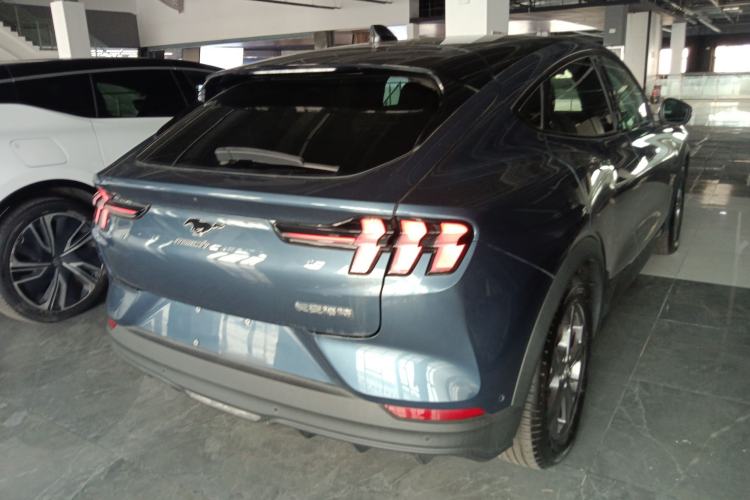 Used Ford Mustang Mach-E 2021 Leap Edition Rear-Drive Version (Standard Range) Rear Right 45 Deg