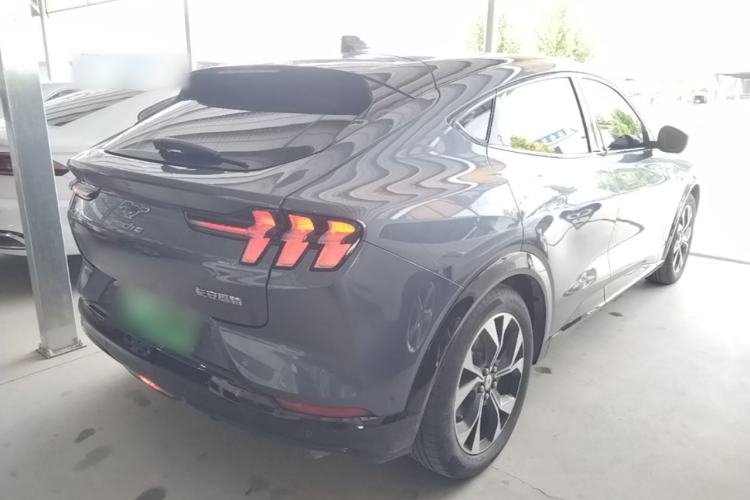 Used Ford Mustang Mach-E 2021 AION Y Plus Rear-Drive Luxury Edition (Long Range) Rear Right 45 Deg
