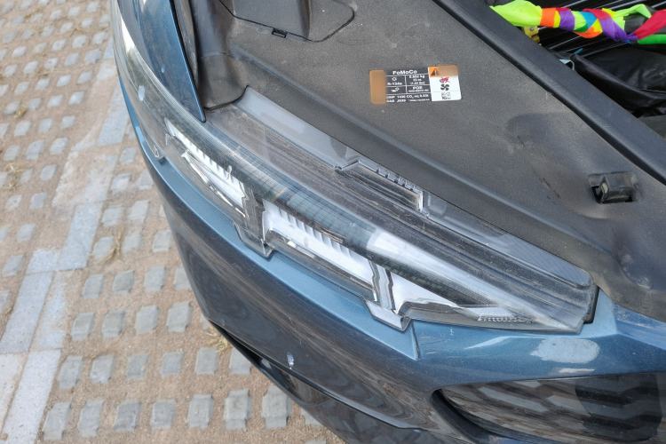 Used Ford Mustang Mach-E 2021 AION Y Plus Rear-Drive Luxury Edition (Long Range) Right Front Headlight
