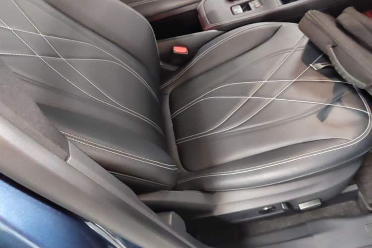 Used Ford Mustang Mach-E 2021 Wujiang Rear-Drive Version (Long Range) Right Front Seat