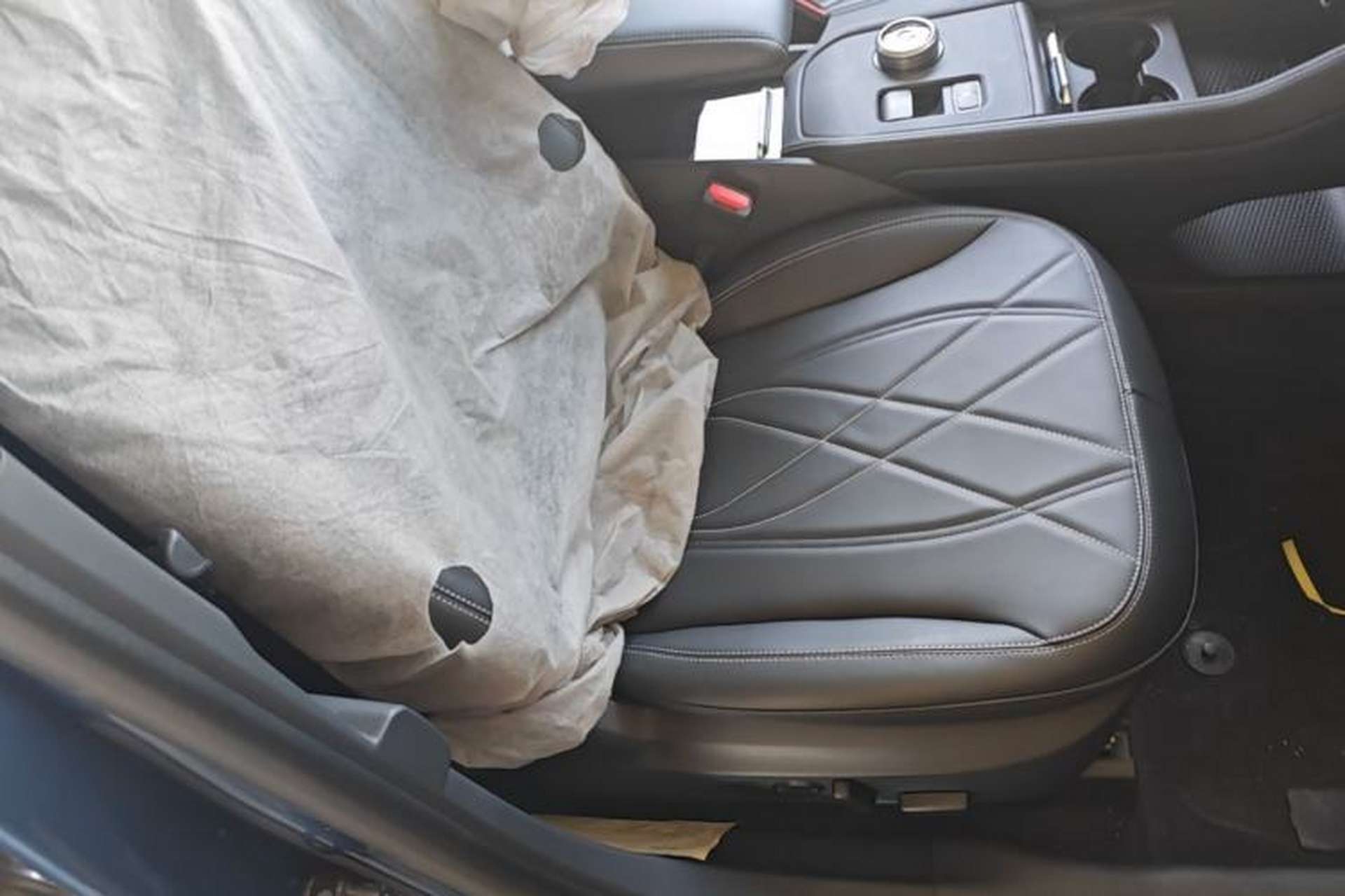 Used Ford Mustang Mach-E 2021 Leap Edition Rear-Drive Version (Standard Range) Right Front Seat