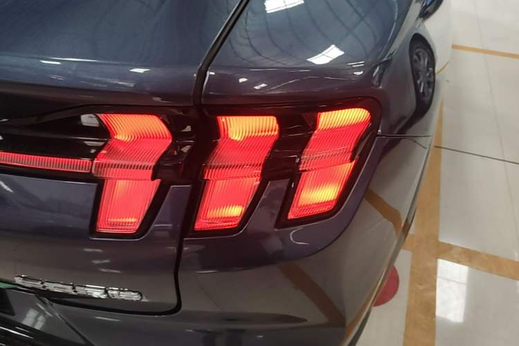 Used Ford Mustang Mach-E 2021 AION Y Plus Rear-Drive Luxury Edition (Long Range) Right Rear Taillight