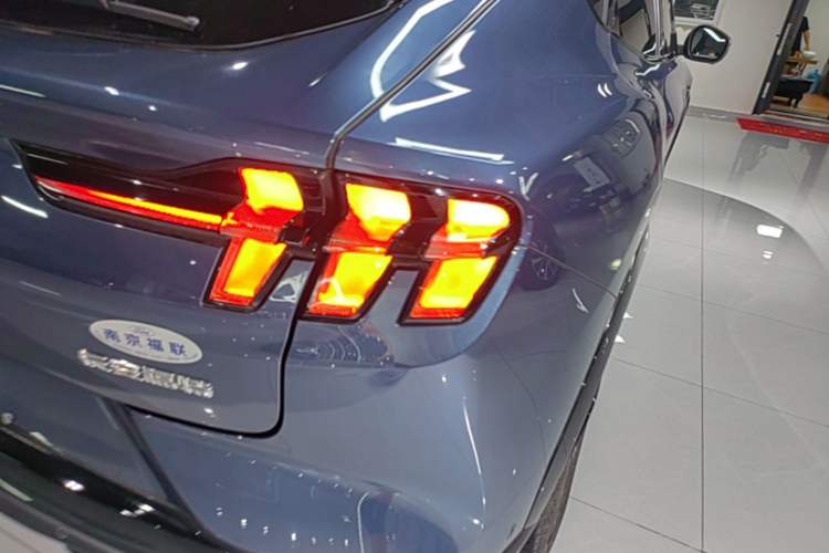 Used Ford Mustang Mach-E 2021 AION Y Plus Rear-Drive Luxury Edition (Long Range) Right Rear Taillight