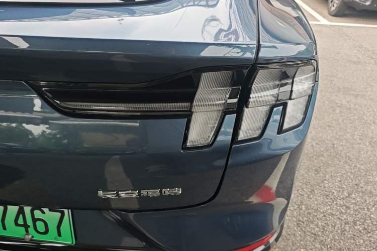 Used Ford Mustang Mach-E 2021 AION Y Plus Rear-Drive Luxury Edition (Long Range) Right Rear Taillight