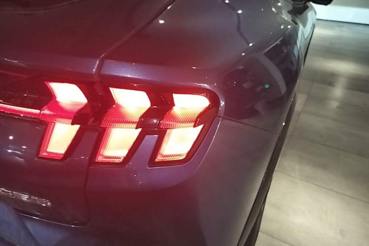 Used Ford Mustang Mach-E 2021 AION Y Plus Rear-Drive Luxury Edition (Long Range) Right Rear Taillight