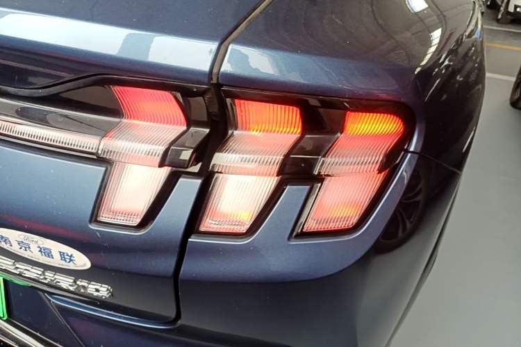 Used Ford Mustang Mach-E 2021 AION Y Plus Rear-Drive Luxury Edition (Long Range) Right Rear Taillight