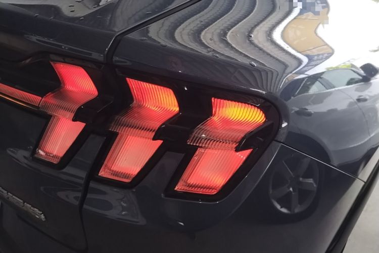 Used Ford Mustang Mach-E 2021 AION Y Plus Rear-Drive Luxury Edition (Long Range) Right Rear Taillight