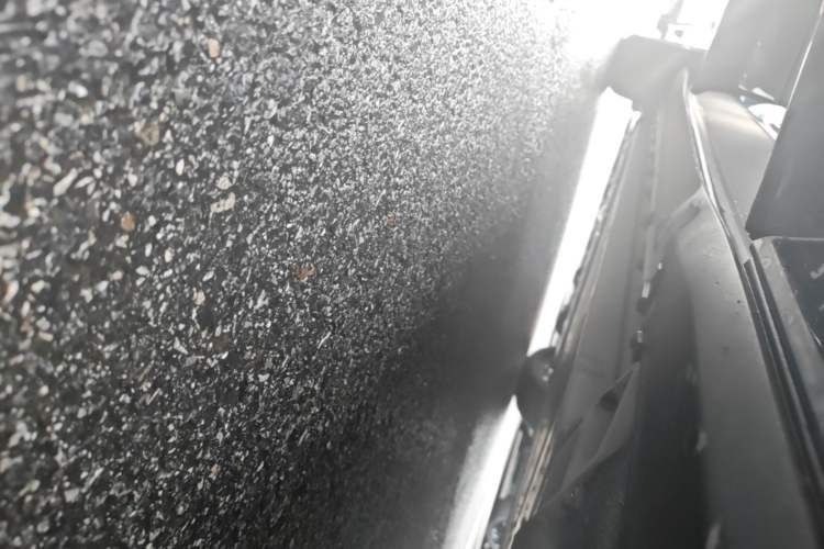 Used Ford Mustang Mach-E 2021 AION Y Plus Rear-Drive Luxury Edition (Long Range) Right Side Sill