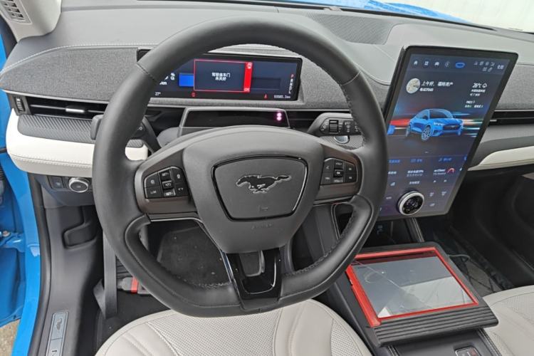 Used Ford Mustang Mach-E 2021 AION Y Plus Rear-Drive Luxury Edition (Long Range) Steering Wheel