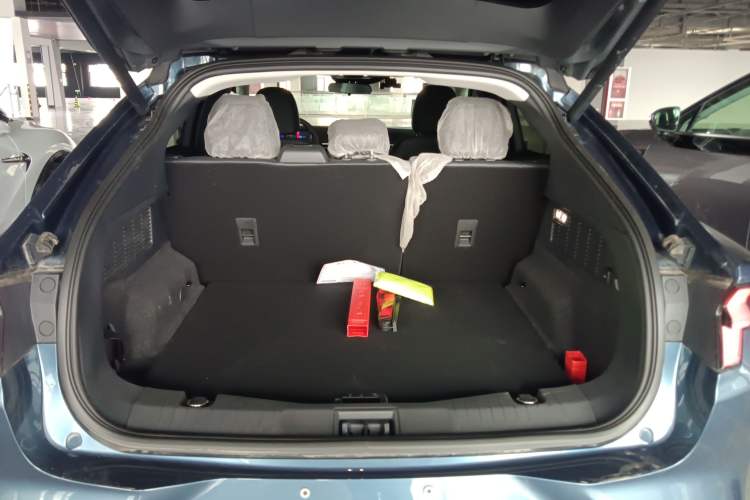 Used Ford Mustang Mach-E 2021 Leap Edition Rear-Drive Version (Standard Range) Trunk