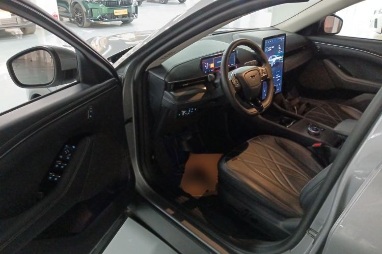 Used Ford Mustang Mach-E 2021 Leap Edition Rear-Drive Version (Standard Range) Driver Seat
