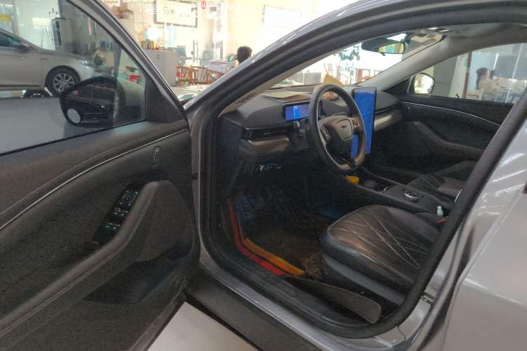 Used Ford Mustang Mach-E 2021 Leap Edition Rear-Drive Version (Standard Range) Driver Seat