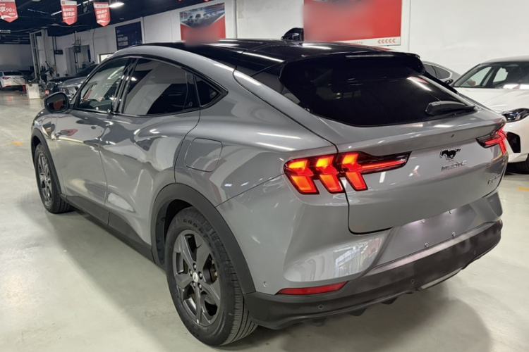 Used Ford Mustang Mach-E 2021 Leap Edition Rear-Drive Version (Standard Range) Exterior 2