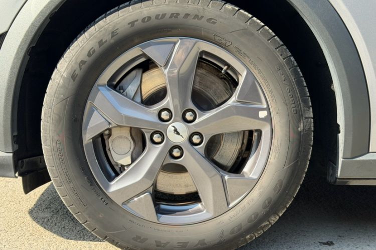 Used Ford Mustang Mach-E 2021 Leap Edition Rear-Drive Version (Standard Range) Exterior 5
