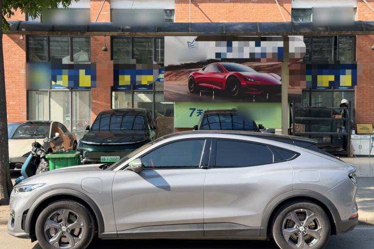 Used Ford Mustang Mach-E 2021 Leap Edition Rear-Drive Version (Standard Range) Exterior 6