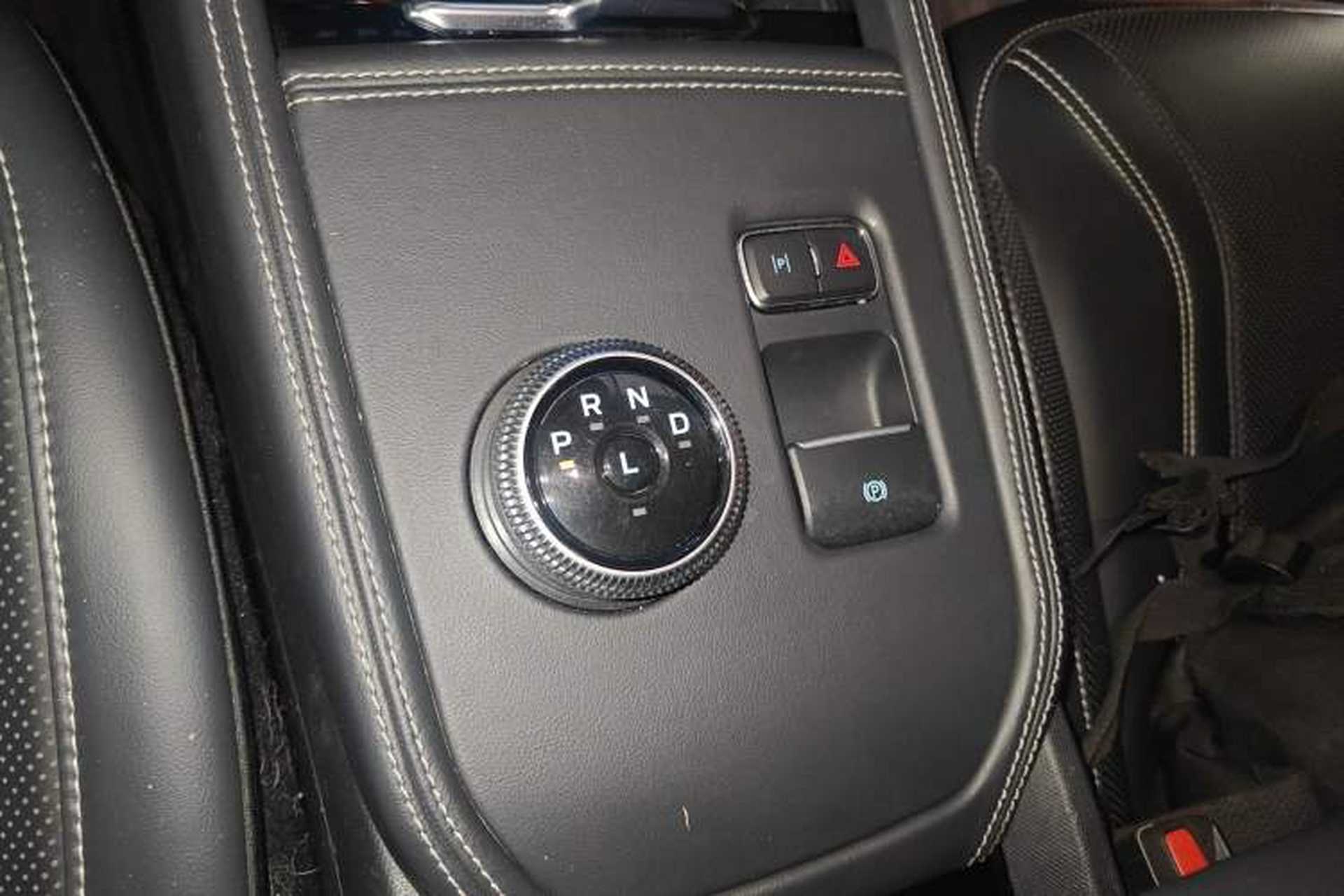 Used Ford Mustang Mach-E 2021 AION Y Plus Rear-Drive Luxury Edition (Long Range) Gear Lever