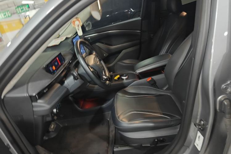 Used Ford Mustang Mach-E 2021 AION Y Plus Rear-Drive Luxury Edition (Long Range) Left Front Seat