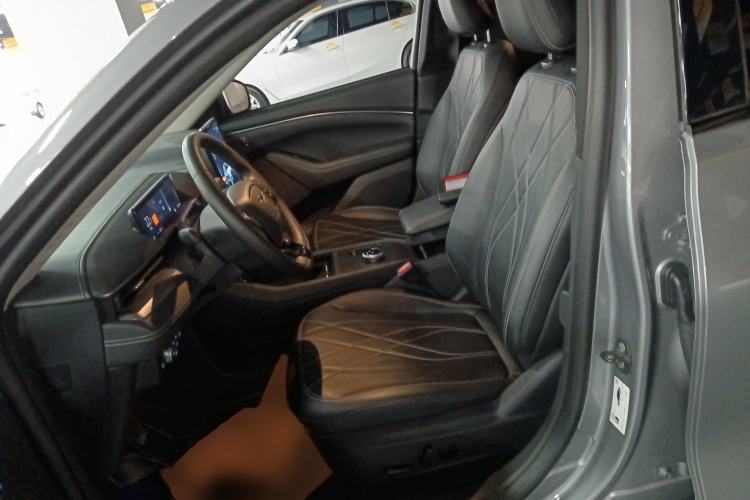 Used Ford Mustang Mach-E 2021 Leap Edition Rear-Drive Version (Standard Range) Left Front Seat