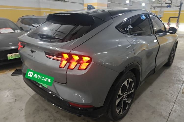 Used Ford Mustang Mach-E 2021 AION Y Plus Rear-Drive Luxury Edition (Long Range) Rear Right 45 Deg