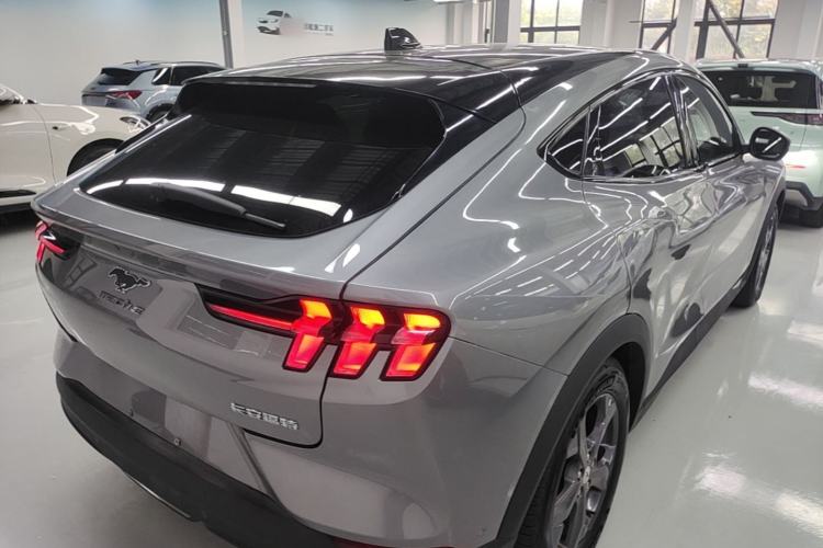 Used Ford Mustang Mach-E 2021 Leap Edition Rear-Drive Version (Standard Range) Rear Right 45 Deg