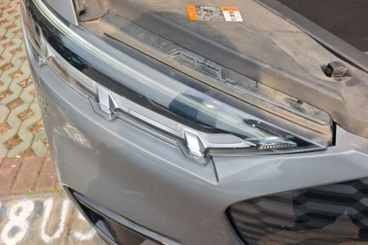 Used Ford Mustang Mach-E 2021 Leap Edition Rear-Drive Version (Standard Range) Right Front Headlight