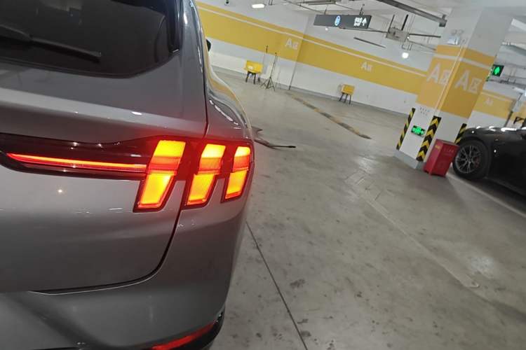 Used Ford Mustang Mach-E 2021 AION Y Plus Rear-Drive Luxury Edition (Long Range) Right Rear Taillight