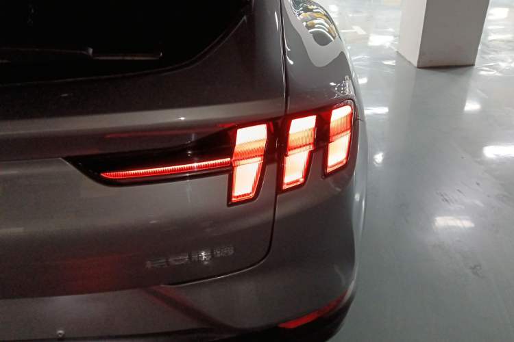 Used Ford Mustang Mach-E 2021 Leap Edition Rear-Drive Version (Standard Range) Right Rear Taillight