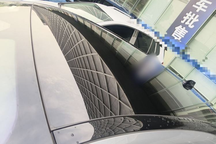 Used Ford Mustang Mach-E 2021 AION Y Plus Rear-Drive Luxury Edition (Long Range) Roof