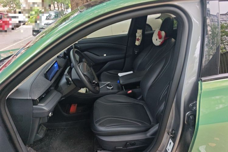 Used Ford Mustang Mach-E 2021 AION Y Plus Rear-Drive Luxury Edition (Long Range) Left Front Seat
