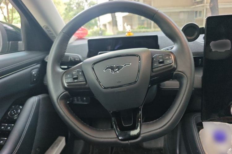Used Ford Mustang Mach-E 2021 AION Y Plus Rear-Drive Luxury Edition (Long Range) Steering Wheel