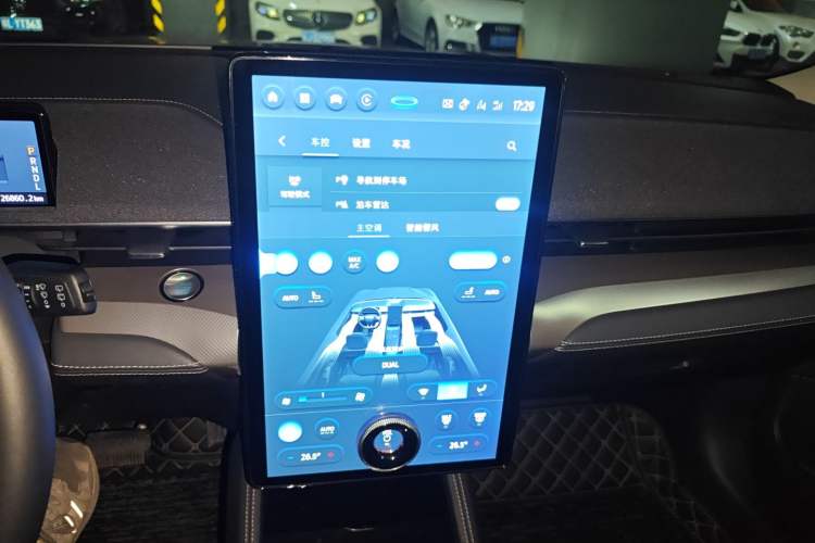 Used Ford Mustang Mach-E 2021 Leap Edition Rear-Drive Version (Standard Range) Audio And AC Panel